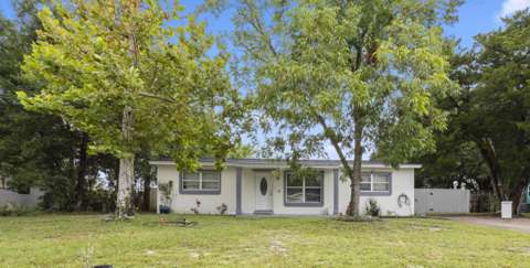 411 Shrewsbury Road, home for sale in Mary Esther 32569