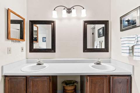 204 Southlake Court #204, Niceville FL - photo 8 of 18