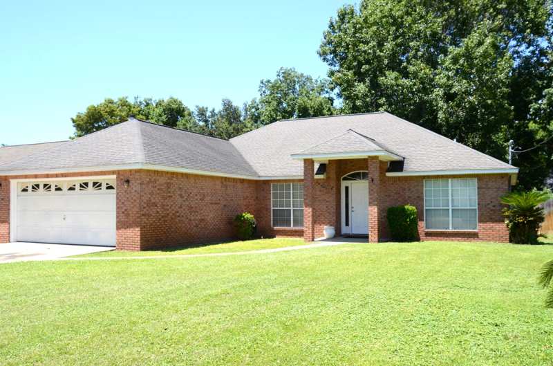 3 bedroom Detached Single Family at 1193 Bay Court, Bayview Manor 1st Addn, Destin — photo 1