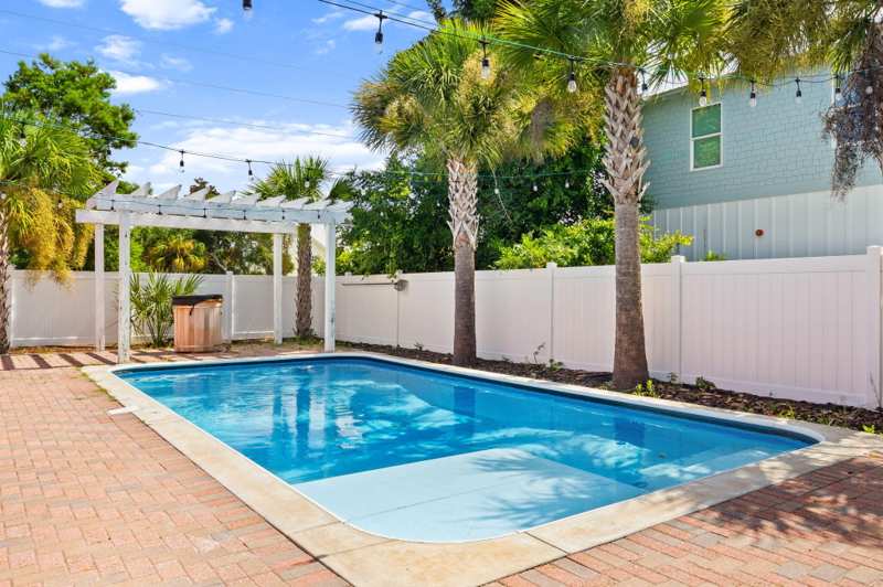 6 bedroom Detached Single Family at 4571 Luke Avenue, Crystal Beach, Destin — photo 1