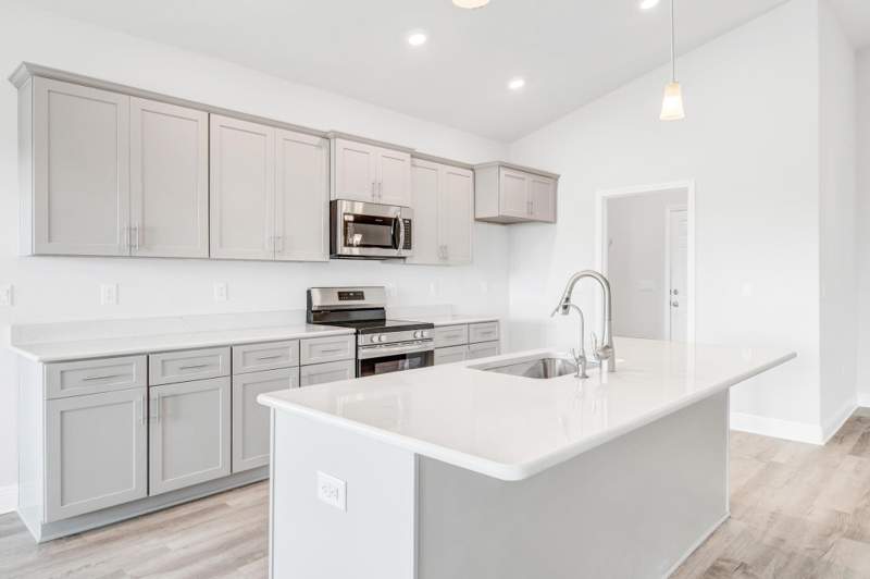 3 bedroom Detached Single Family at 222 Alleyoak Lane #Lot 66, Magnolia at the Bluffs, Freeport — photo 5