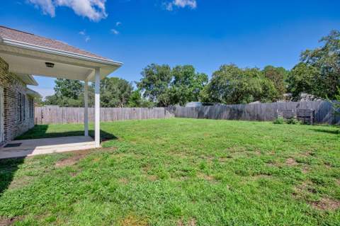 606 Cypress Street, Mary Esther FL - photo 6 of 43