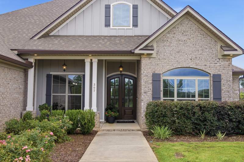 5 bedroom Detached Single Family at 307 Coastal Breeze Drive, Windswept Estates, Freeport — photo 3