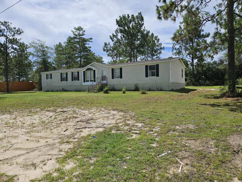 4 bedroom Mobile Home at 350 E Laurel Lane, Oakwood Hills, DeFuniak Springs — photo 1