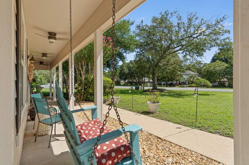 3 bedroom Detached Single Family at 1590 Ruckel Drive, Rocky Bayou Country Club Estates 6, Niceville — photo 4