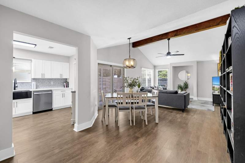 3 bedroom Detached Single Family at 1941 Patrician Way, Coventry Park Village Ph 1, Fort Walton Beach — photo 3