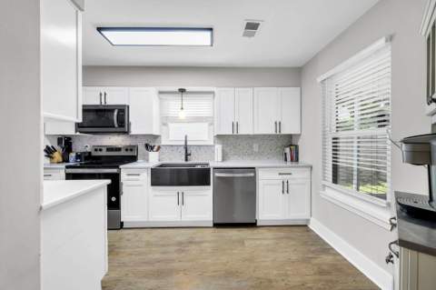 1941 Patrician Way, Fort Walton Beach FL - photo 12 of 41