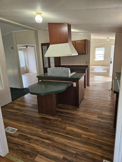 350 E Laurel Lane, DeFuniak Springs FL - photo 7 of 25