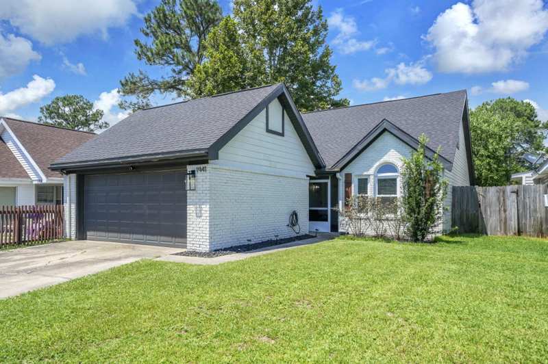 3 bedroom Detached Single Family at 1941 Patrician Way, Coventry Park Village Ph 1, Fort Walton Beach — photo 1