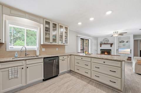 628 NE Powell Drive, Fort Walton Beach FL - photo 21 of 67