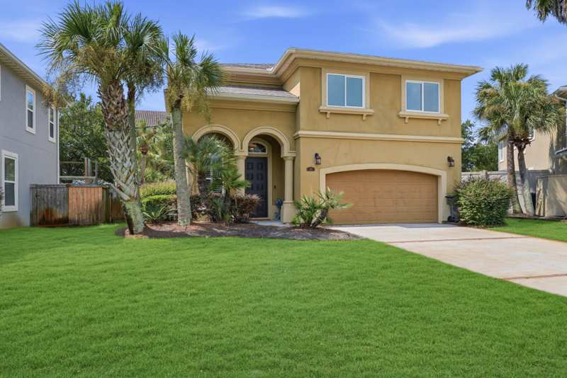 4 bedroom Detached Single Family at 159 Dominica Court, Baywalk Landing, Miramar Beach — photo 1