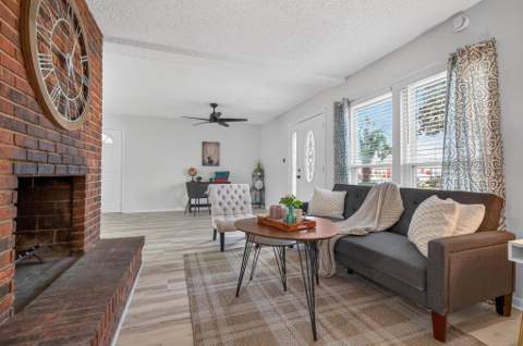 16 NW Cinderella Lane, Fort Walton Beach FL - photo 9 of 63