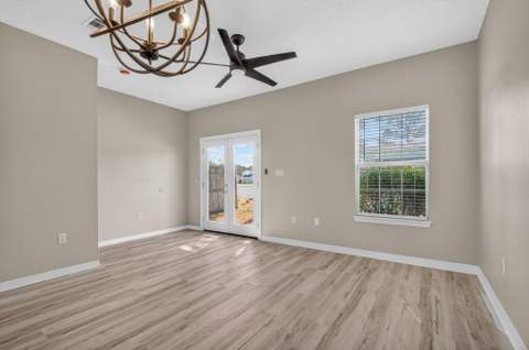 1847 Whispering Oaks Lane, Fort Walton Beach FL - photo 10 of 44
