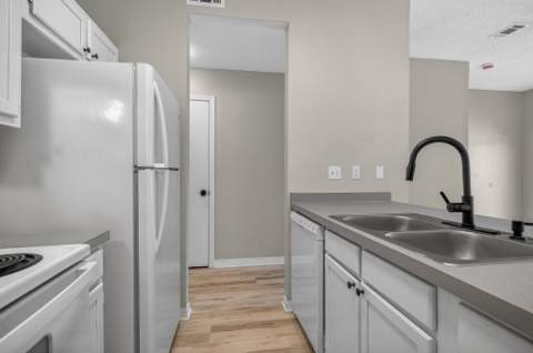 1847 Whispering Oaks Lane, Fort Walton Beach FL - photo 17 of 44