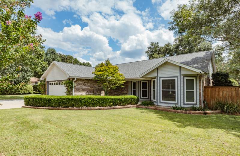 3 bedroom Detached Single Family at 107 Kipling Drive, Page Place, Crestview — photo 4