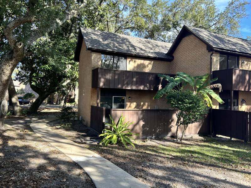 2 bedroom Townhouse at 3871 Indian Trail #Unit 9-D, Mossey Cove T/H, Destin — photo 2