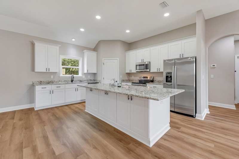 4 bedroom Detached Single Family at 5498 Goodwin Road, Crestview, Crestview — photo 1