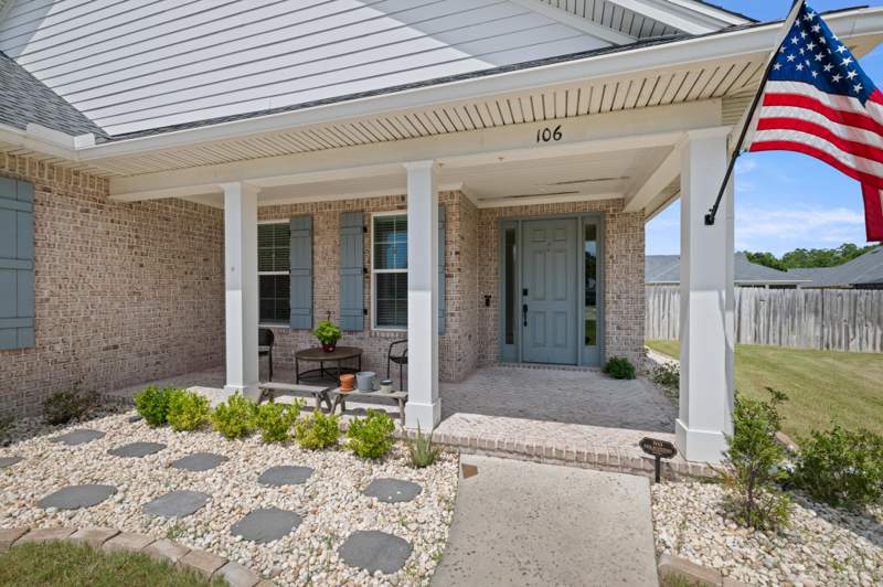 4 bedroom Detached Single Family at 106 Amelia Rae Circle, Raiders Landing Phase 1B Lot 83, Valparaiso — photo 2