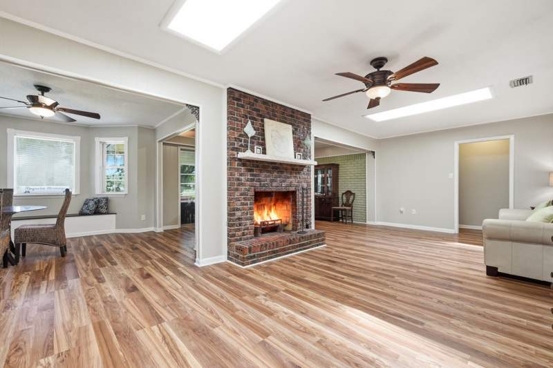 3 bedroom Detached Single Family at 98 Country Club Road, Lake Lorraine Est Lot 48 Blk B, Shalimar — photo 5