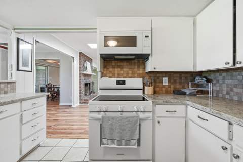 98 Country Club Road, Shalimar FL - photo 15 of 38
