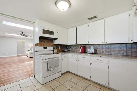 98 Country Club Road, Shalimar FL - photo 17 of 38