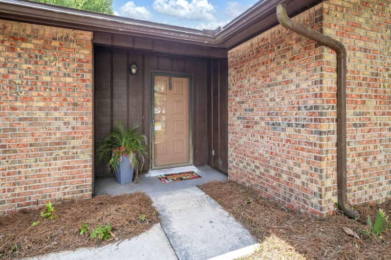 3 bedroom Detached Single Family at 122 Newcastle Circle, Oakridge Manor, Fort Walton Beach — photo 3