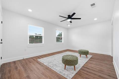 250 NW Briarwood Circle, Fort Walton Beach FL - photo 10 of 51