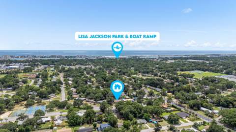 234 NW Holmes Boulevard, Fort Walton Beach FL - photo 10 of 37