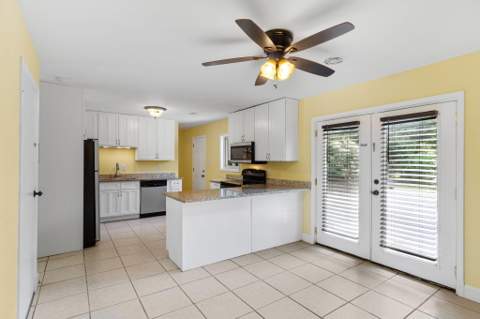 234 NW Holmes Boulevard, Fort Walton Beach FL - photo 14 of 37