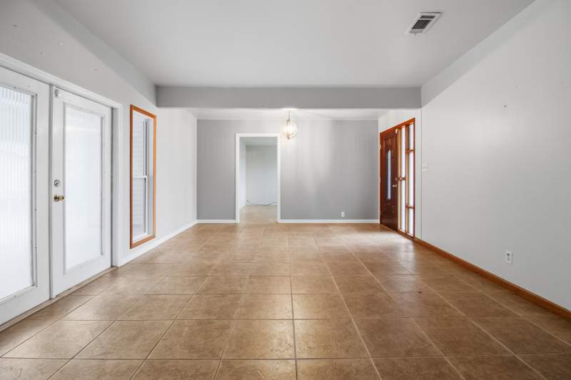 3 bedroom Detached Single Family at 128 Pine Hill Drive, DeFuniak Springs, DeFuniak Springs — photo 3
