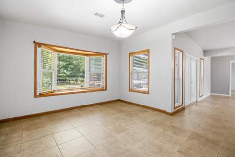 128 Pine Hill Drive, DeFuniak Springs FL - photo 12 of 39