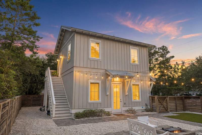 5 bedroom Detached Single Family at 16 Days Lane, Magnolia Beach, Point Washington — photo 3