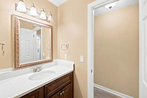 44 Berwick Circle #2, Shalimar FL - photo 24 of 41