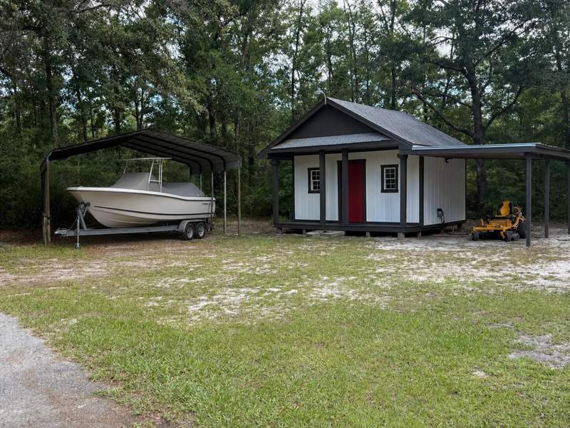 4 bedroom Detached Single Family at 1259 Black Creek Boulevard, 118.37Ft S & 131.31Ft E Of Nw/C Of Nw1/4 Of Se1/4; E 210 Ft, S 210FT, W 210FT, N 210FT, Freeport — photo 2