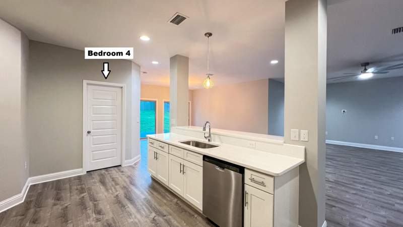 4 bedroom Detached Single Family at 465 Scooter Cove, Camille Cove, Crestview — photo 5