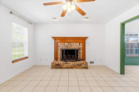 2618 N Windsor Lane, Fort Walton Beach FL - photo 9 of 44