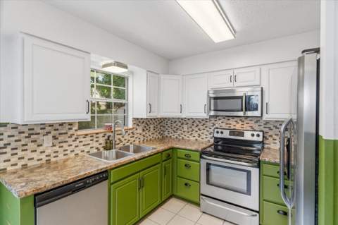 2618 N Windsor Lane, Fort Walton Beach FL - photo 12 of 44