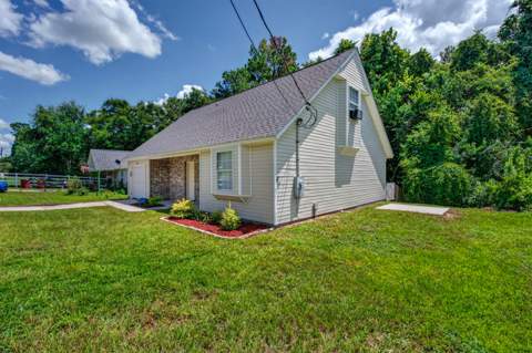 2878 Aplin Road, Crestview FL - photo 8 of 45