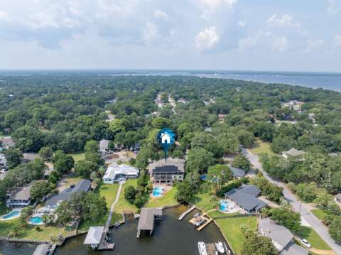 326 SE Brooks Street, Fort Walton Beach FL - photo 6 of 60