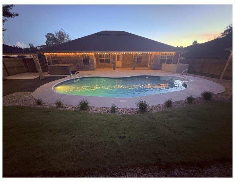 4 bedroom Detached Single Family at 307 Gauntlet Drive, Iron Gate Subd Phase II, Crestview — photo 1