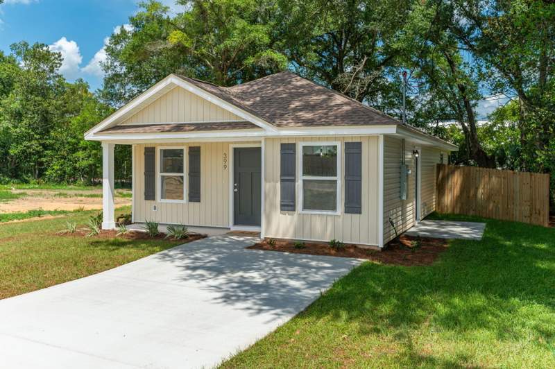 3 bedroom Detached Single Family at 399 E Railroad Avenue, Crestview, Crestview — photo 4