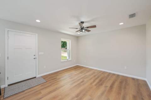 399 E Railroad Avenue, Crestview FL - photo 6 of 35