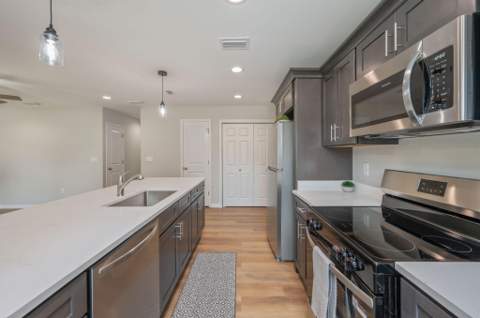 399 E Railroad Avenue, Crestview FL - photo 15 of 35