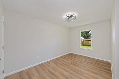 399 E Railroad Avenue, Crestview FL - photo 19 of 35