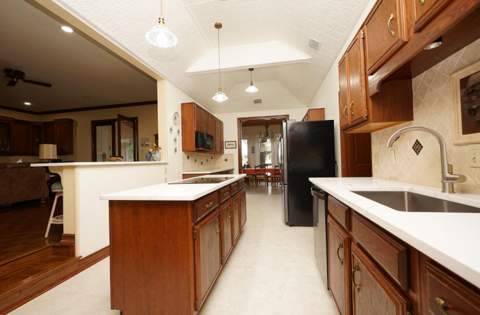 402 Barataria Lane, Fort Walton Beach FL - photo 17 of 65