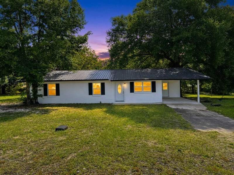 3 bedroom Detached Single Family at 49 Fredrick Drive, Magnolia Springs, DeFuniak Springs — photo 2