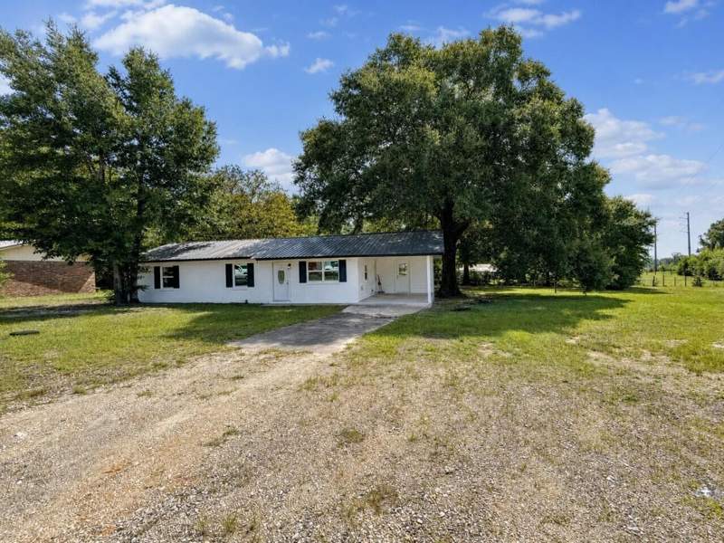 3 bedroom Detached Single Family at 49 Fredrick Drive, Magnolia Springs, DeFuniak Springs — photo 3