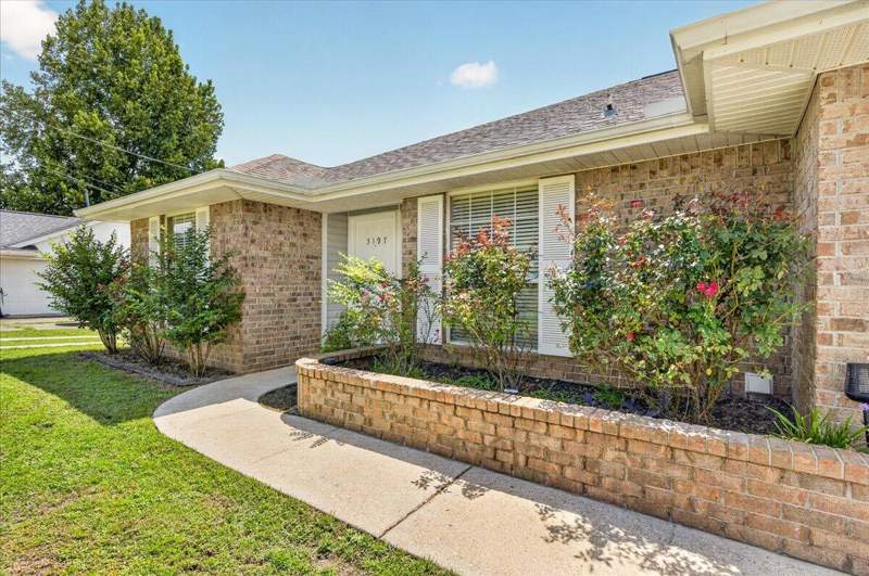 4 bedroom Detached Single Family at 5197 Whitehurst Lane, Antioch Estates S/D, Crestview — photo 4