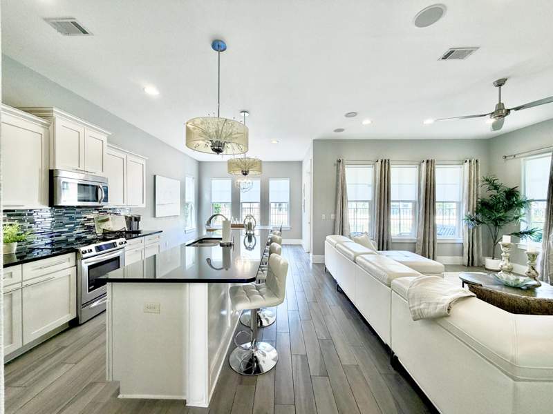 4 bedroom Detached Single Family at 1959 Baytowne Loop, Villa Lago, Miramar Beach — photo 4