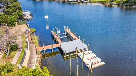 781 Boulevard Of The Champions, Shalimar FL - photo 11 of 71